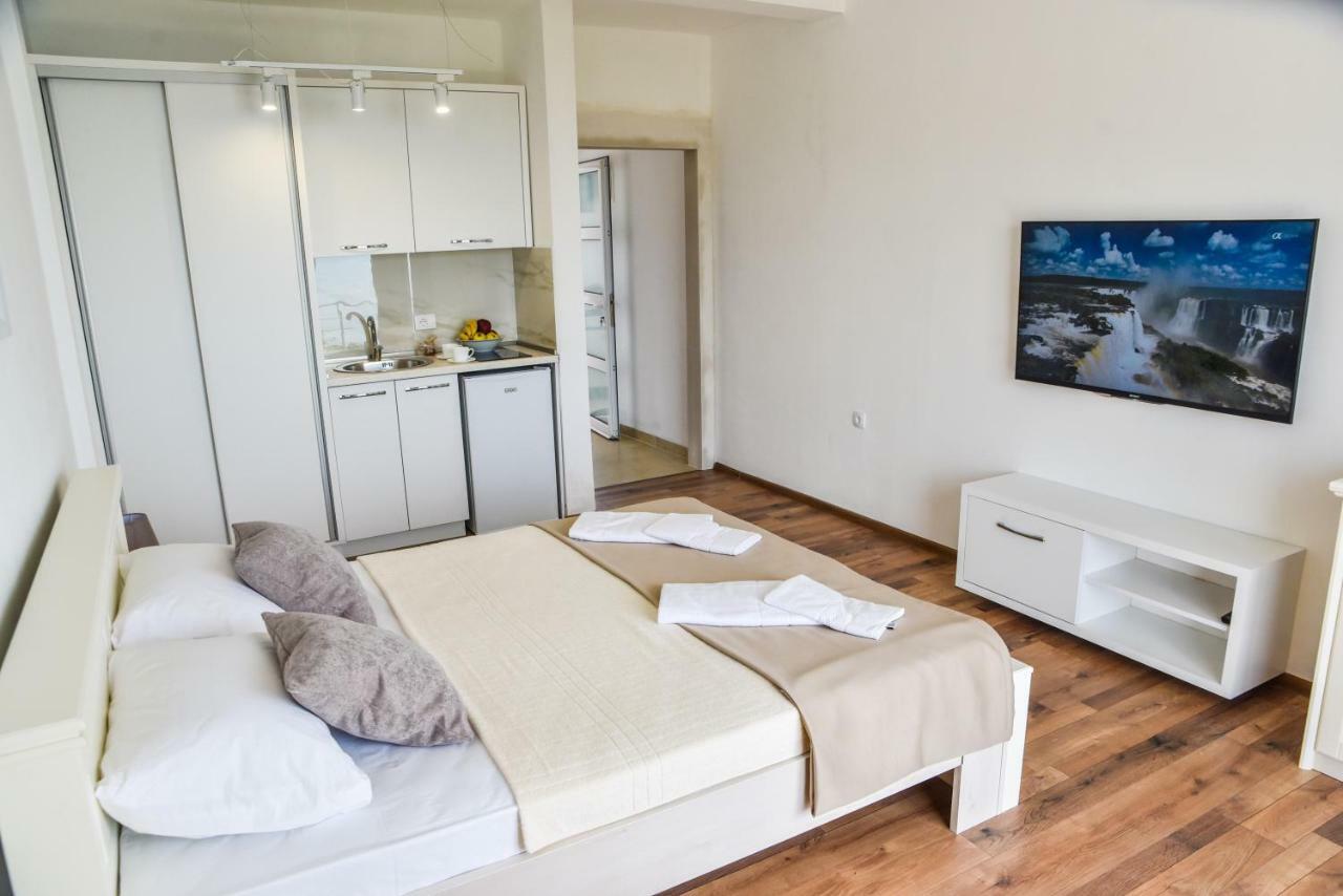 Apartments Blue Heaven Улцинь Екстер'єр фото