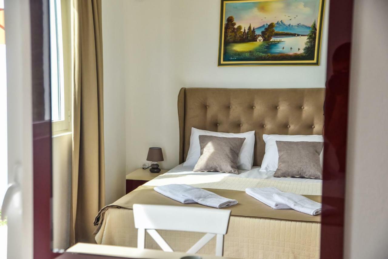 Apartments Blue Heaven Улцинь Екстер'єр фото