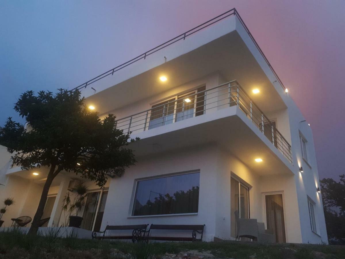 Apartments Blue Heaven Улцинь Екстер'єр фото